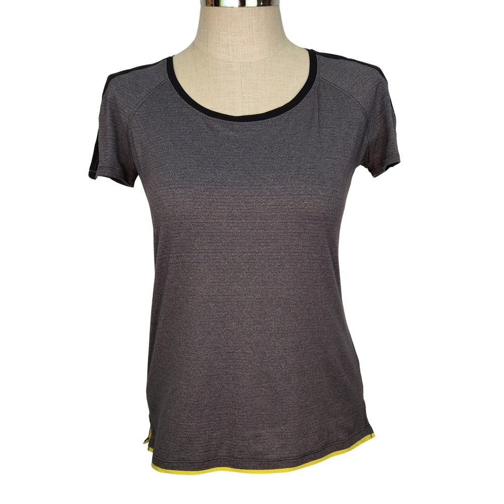 Lululemon Race Me Short Sleeve Tee 6 Heathered Soot Running Shirt Womens W3B08S